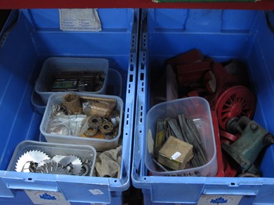 Lot 1020 - Engineering Tools - taps, dies, bearings,...