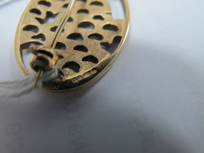 Lot 78 - A 9ct Gold Modernist Style Oval Brooch, of...