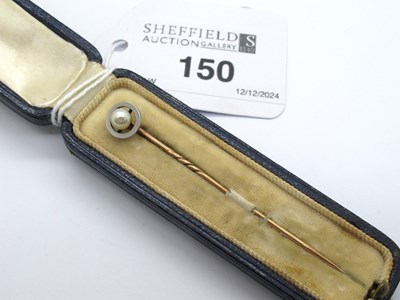Lot 150 - An Edwardian Pearl Set Stickpin, plain...
