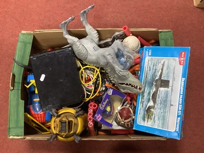 Lot 339 - An assorted collection of Toys and Models. To...