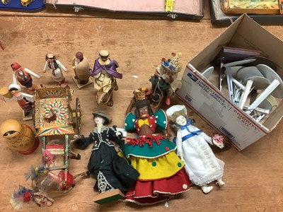 Lot 1416 - Various CHaracter and Costume Dolls, to...