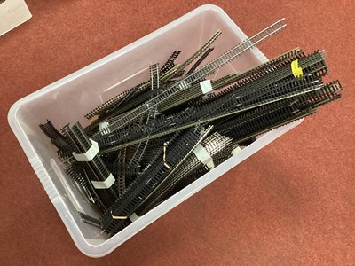 Lot 338 - A quantity of OO/HO gauge Hornby and Peco...
