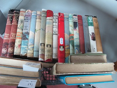 Lot 1386 - A quantity of Biggles books to include some...