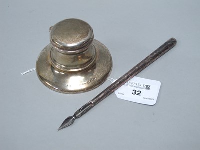 Lot 32 - An Edwardian Hallmarked Silver Inkwell,...