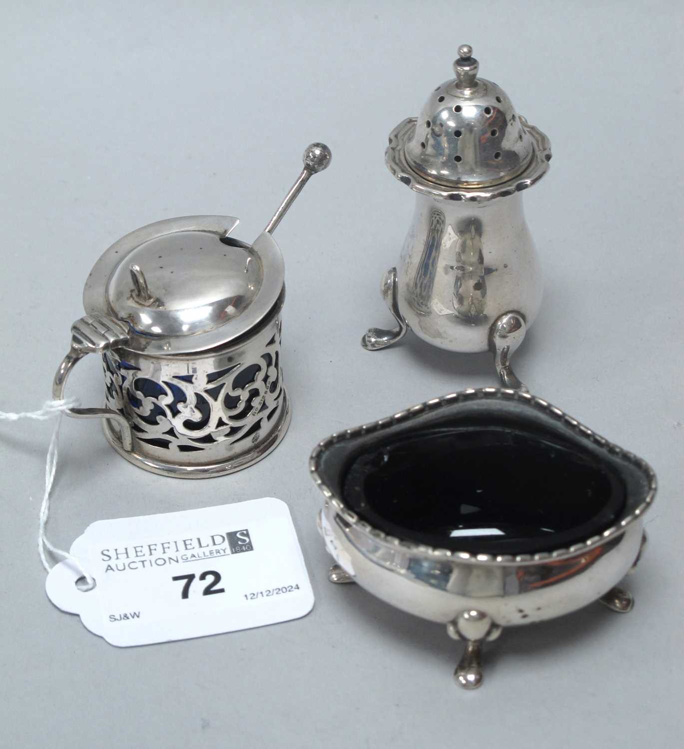 Lot 72 - An Edwardian Hallmarked Silver Mustard Pot,...