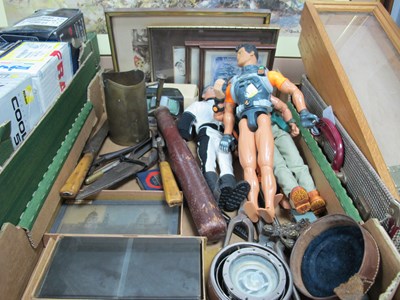 Lot 1050 - Curling Irons, shears, glass plates, action...
