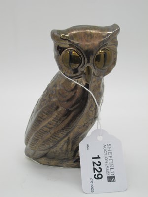 Lot 1229 - An Anita Harris Handpainted Model of an Owl,...