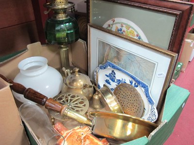 Lot 1081 - Early XX Century Brass Oil Lamp, with a white...