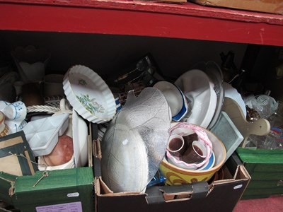 Lot 1088 - Chef ware, part dinner-ware, glass dishes,...