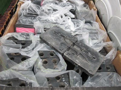 Lot 1072 - Rubber Mould Pakcks - Chess pieces, including...