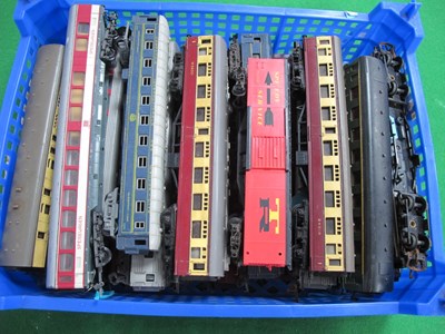 Lot 679 - Twenty "OO"/"HO" Gauge Model Railway Coaches,...