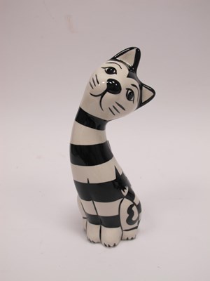 Lot 1256 - Lorna Bailey - Humbug the Cat, 17cm high.