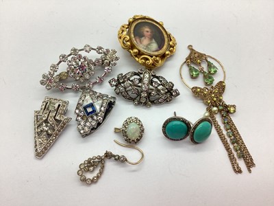 Lot 84 - An Assortment of Antique and Later Jewellery,...