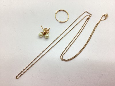 Lot 44 - A Dainty Ropetwist Chain, to clasp stamped...