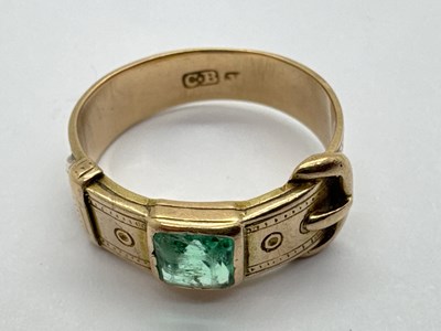 Lot 262 - An Antique Emerald Single Stone Inset Buckle...