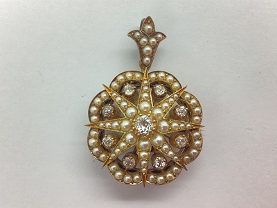 Lot 204 - A Highly Decorative Diamond and Freshwater...