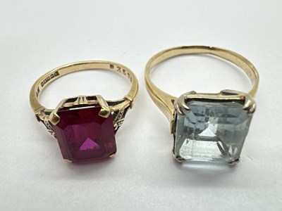 Lot 255 - A 9ct Gold Single Stone Dress Ring,...