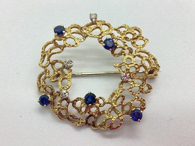 Lot 196 - Cropp & Farr; A 1970's 18ct Gold Modernist...