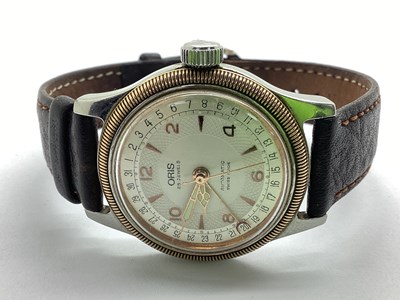 Lot 318 - Oris; Two-Tone 25 Jewels Pointer Date...