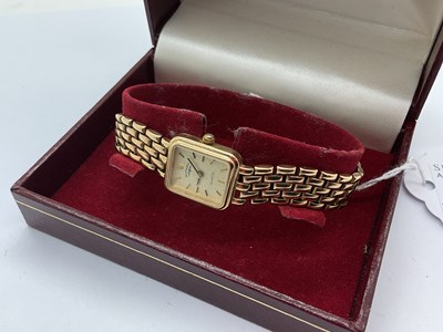 Lot 309 - Rotary; A 9ct Gold Cased Ladies Quartz...