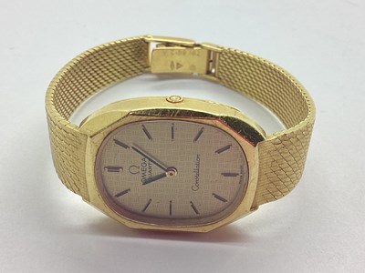 Lot 321 - Omega; A Constellation Quartz Ladies Dress...