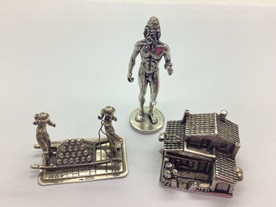 Lot 126 - A Novelty Miniature Model Figure, nude...