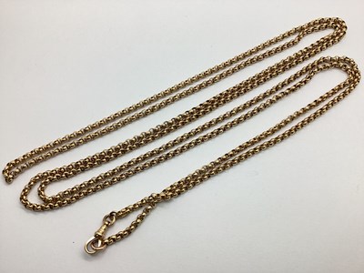 Lot 372 - A 9ct Gold Belcher Link Muff Chain, to swivel...