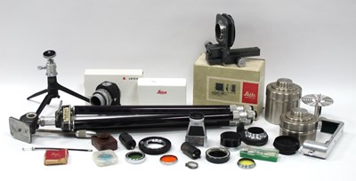 Lot 1295 - A Leitz Visoflex 16556, with bellows, boxed,...