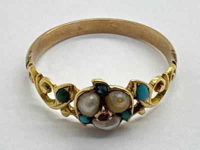 Lot 32 - An Edwardian Style Freshwater Pearl and Stone...