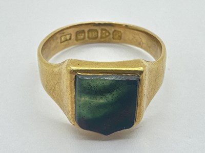 Lot 40 - An 18ct Chester Gold Bloodstone Signet Ring,...
