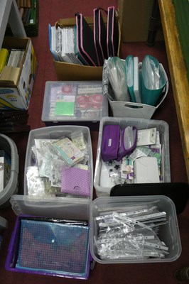 Lot 1115 - Large Quantity of Artwork and Crafts Items -...