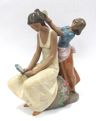 Lot 1233 - A Lladro Matt Glazed Figure Group 'Little...