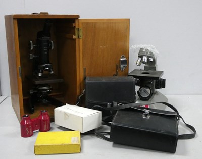 Lot 1127 - Binoculars; Greenkat 10 x 40, Falcon Zoom 7-21...