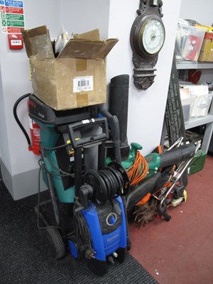Lot 1130 - Bosch Garden Shredder, B & D leaf blower,...