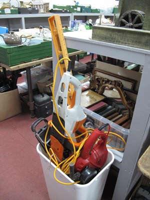 Lot 1131 - Shooting Stick, 4-foot spirit level, Stihl HSE...