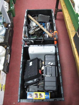 Lot 1114 - Clarke Sander, Hitachi circular saw, vice,...