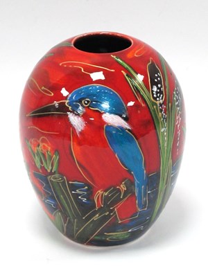 Lot 1247 - Anita Harris 'Kingfisher' Delta Vase 14.5cm...