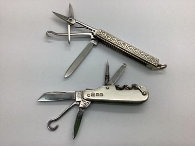 Lot 371 - Small Multifunction Combination Folding Pocket...