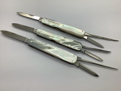 Lot 424 - Folding Pocket Smoker's Knives with Mother of...