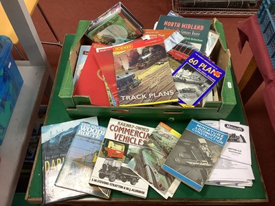 Lot 579 - A box of railway and model railway related...