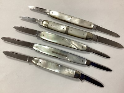 Lot 408 - A Collection of Two Blade Folding Pocket...