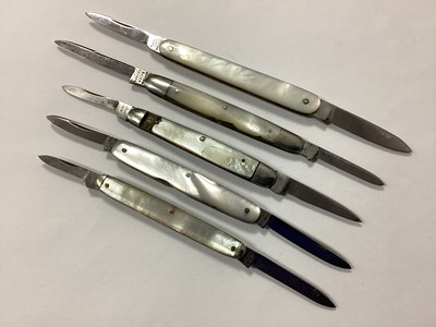 Lot 403 - A Collection of Two Blade Folding Pocket...