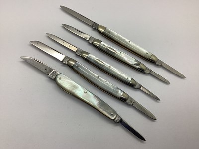 Lot 414 - A Collection of Two Blade Folding Pocket...