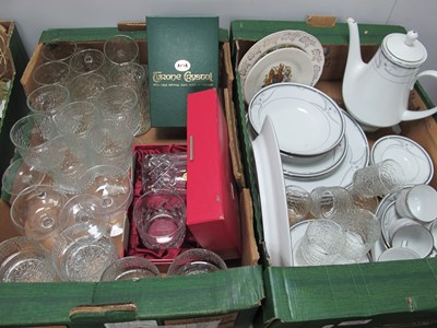 Lot 1047 - Noritake 'New Destiny' Table China of...