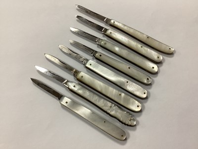 Lot 397 - Single Blade Folding Pocket Knives, mother of...