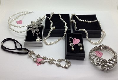 Lot 54 - Ex Bridal Boutique Imitation Pearl Bead Head...