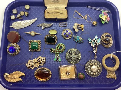 Lot 245 - A Collection of Vintage and Later Jewellery,...