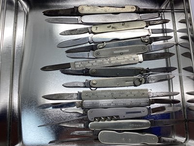 Lot 366 - A Collection of Assorted Folding Pocket Knives,...