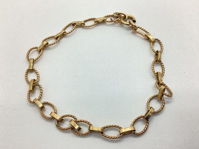 Lot 100 - A Fancy Link Bracelet, of alternate design,...