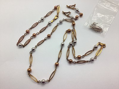Lot 131 - A Modern 9ct Tri Gold Jewellery Suite,...